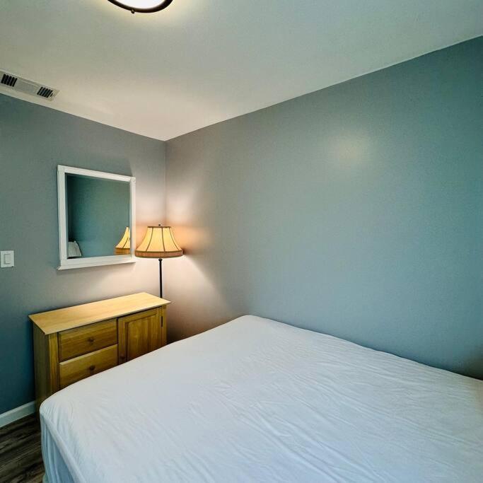 Apartment Ocean Block Oasis, 2-bed *